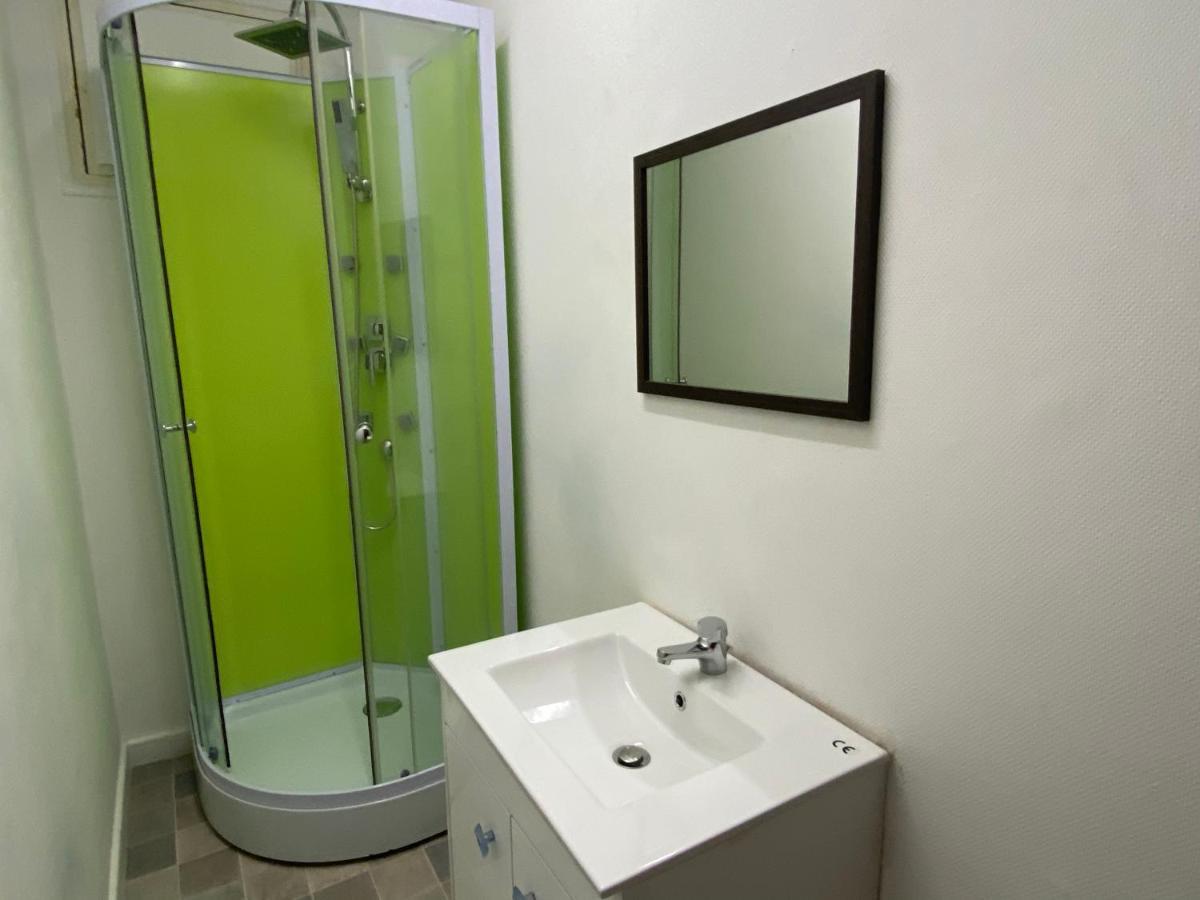 Les Studios Meubles De L'Avenue Bouloumie Vittel Dış mekan fotoğraf